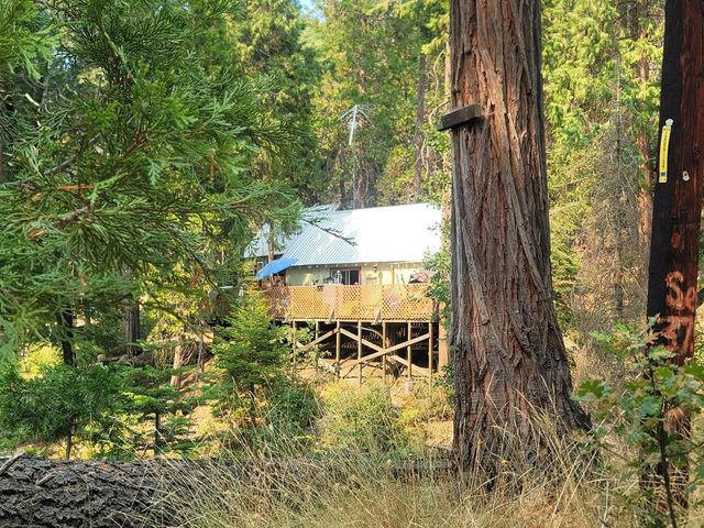 57918 Redwood Trail, Badger, CA 93603