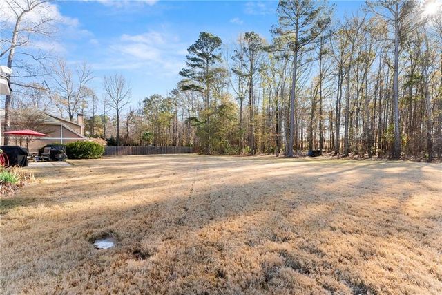 725 Larry Lane, Winder, GA 30680