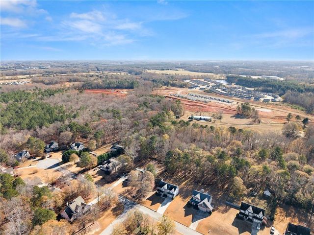 725 Larry Lane, Winder, GA 30680