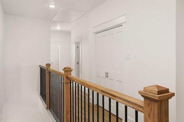 2211 Avenue A, San Leon, TX 77539