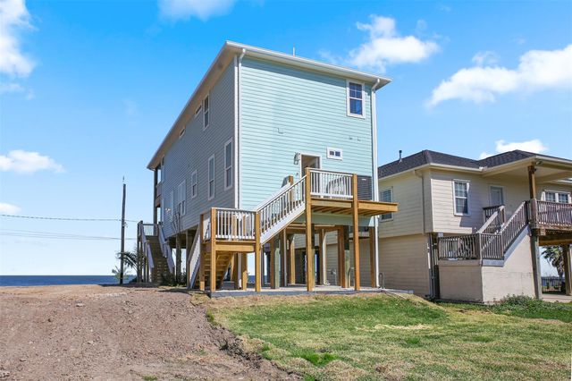 2211 Avenue A, San Leon, TX 77539