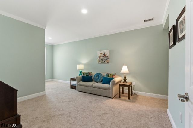 5301 Veterans Dr, Rockaway Twp., NJ 07866