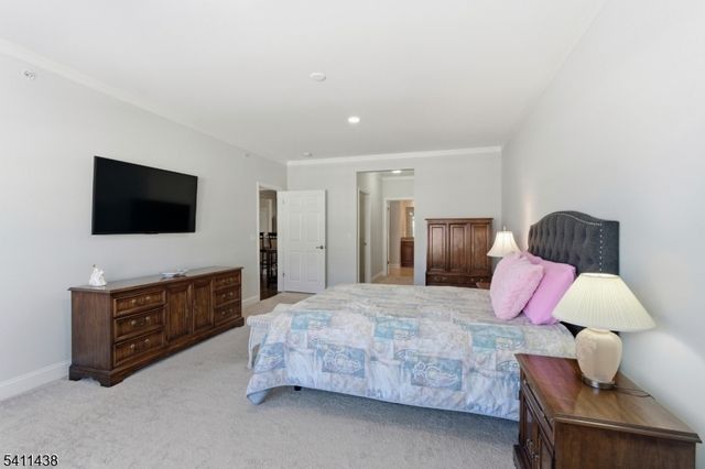 5301 Veterans Dr, Rockaway Twp., NJ 07866