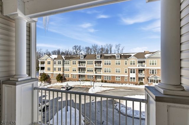 5301 Veterans Dr, Rockaway Twp., NJ 07866