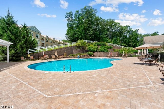 5301 Veterans Dr, Rockaway Twp., NJ 07866