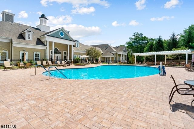 5301 Veterans Dr, Rockaway Twp., NJ 07866