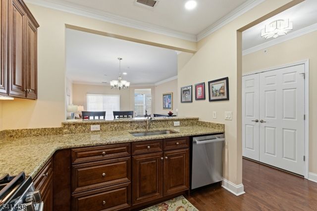 5301 Veterans Dr, Rockaway Twp., NJ 07866