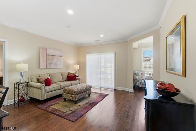 5301 Veterans Dr, Rockaway Twp., NJ 07866