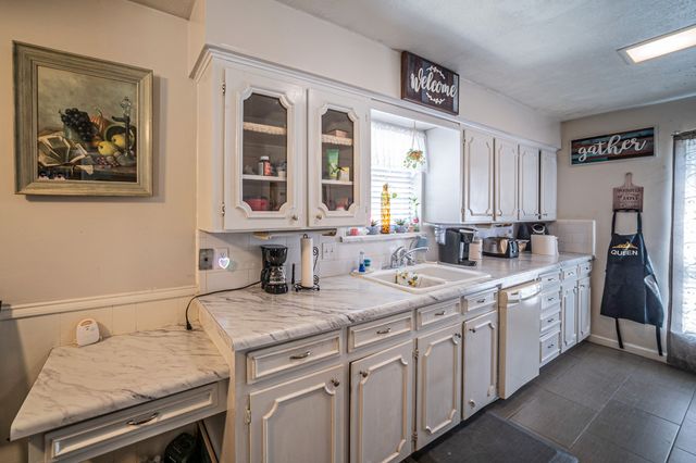 1127 Willow Creek Drive, Lancaster, TX 75146