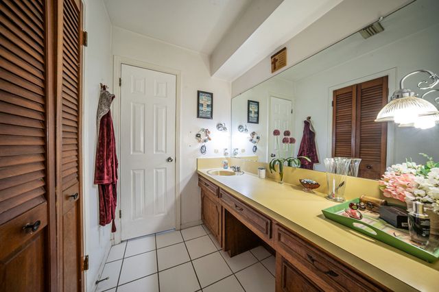 1127 Willow Creek Drive, Lancaster, TX 75146