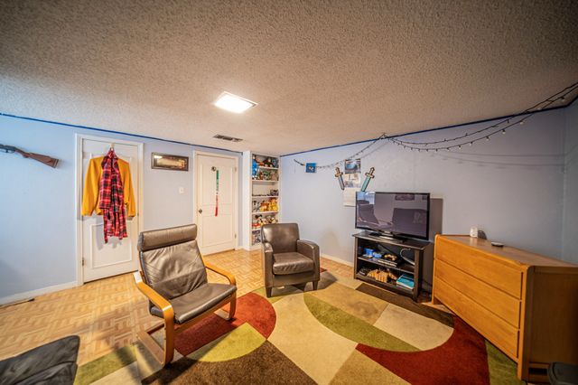 1127 Willow Creek Drive, Lancaster, TX 75146