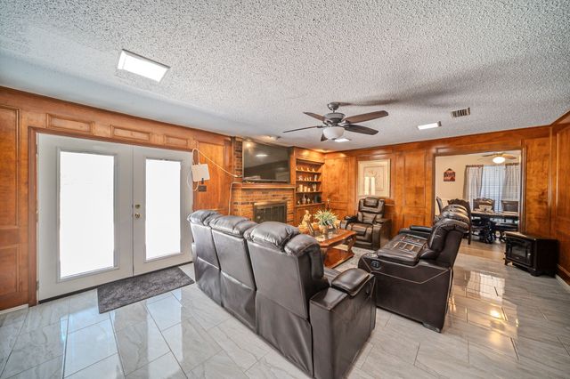 1127 Willow Creek Drive, Lancaster, TX 75146