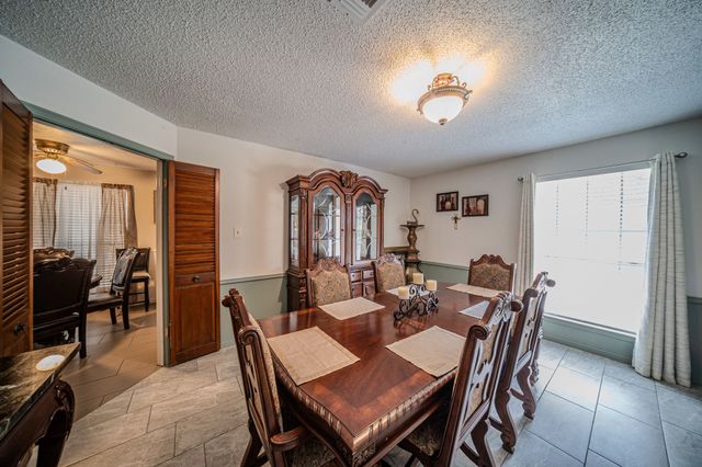 1127 Willow Creek Drive, Lancaster, TX 75146