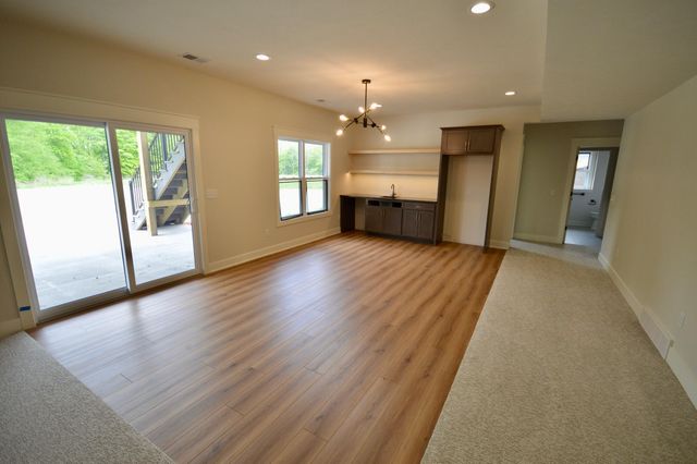 4590 Winding Creek Lane 2, Zeeland, MI 49464