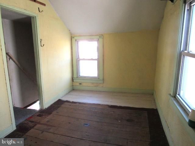 21 E PITTSFIELD ST, Pennsville, NJ 08070