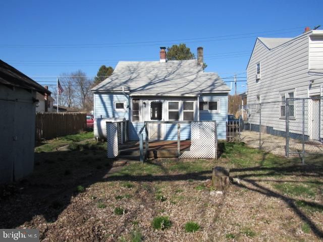 21 E PITTSFIELD ST, Pennsville, NJ 08070