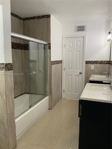 1970 NW 192nd Ter, Miami Gardens, FL 33056