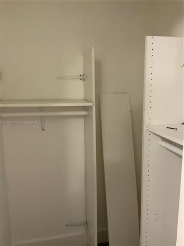 1970 NW 192nd Ter, Miami Gardens, FL 33056