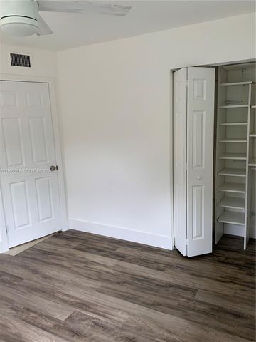 1970 NW 192nd Ter, Miami Gardens, FL 33056