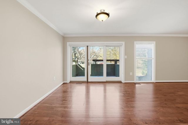 3152 EAKIN PARK CT, Fairfax, VA 22031