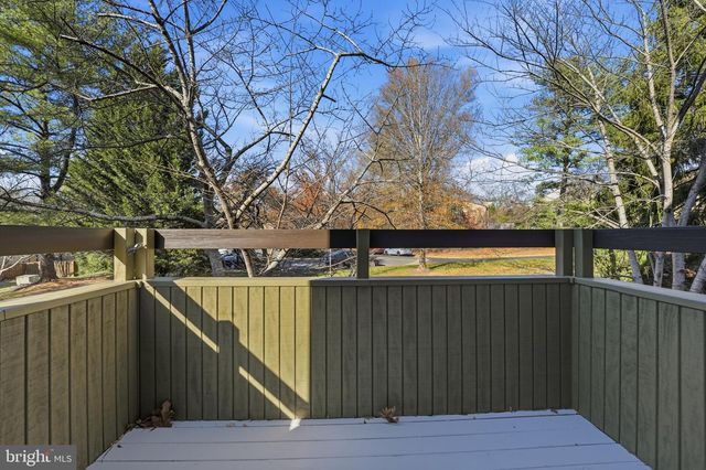 3152 EAKIN PARK CT, Fairfax, VA 22031