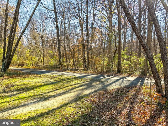 3152 EAKIN PARK CT, Fairfax, VA 22031