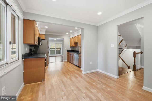 3152 EAKIN PARK CT, Fairfax, VA 22031