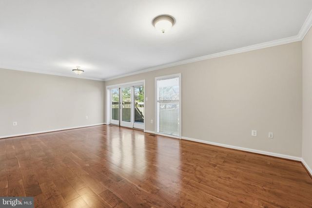 3152 EAKIN PARK CT, Fairfax, VA 22031