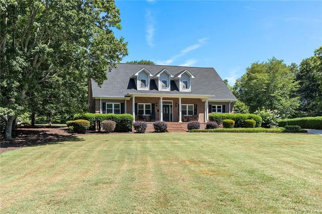 185 Red Maple Drive, Hampton, GA 30228