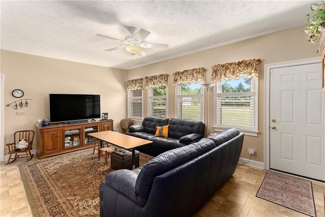 185 Red Maple Drive, Hampton, GA 30228