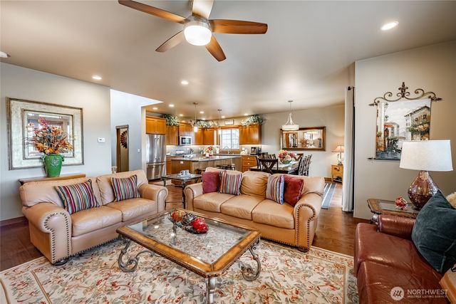 2075 Bluestem Street, Lynden, WA 98264