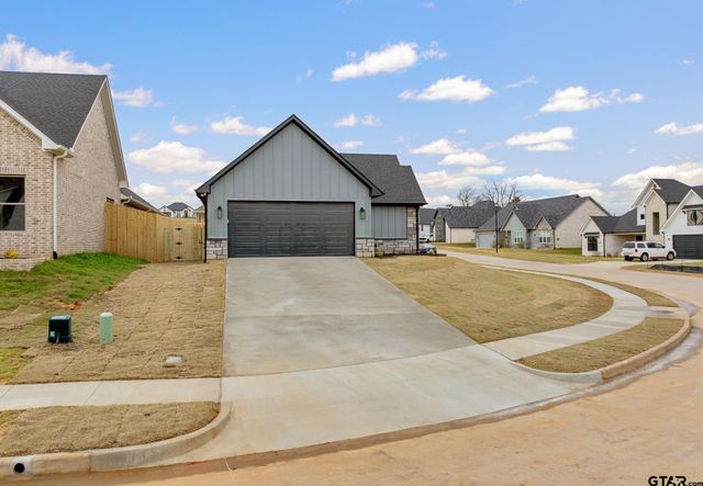 323 Mac Circle, Bullard, TX 75757