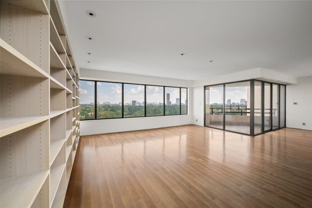 101 Westcott Street 1401, Houston, TX 77007