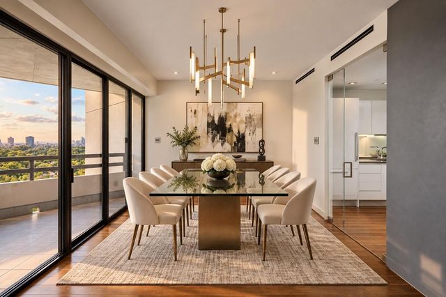 101 Westcott Street 1401, Houston, TX 77007