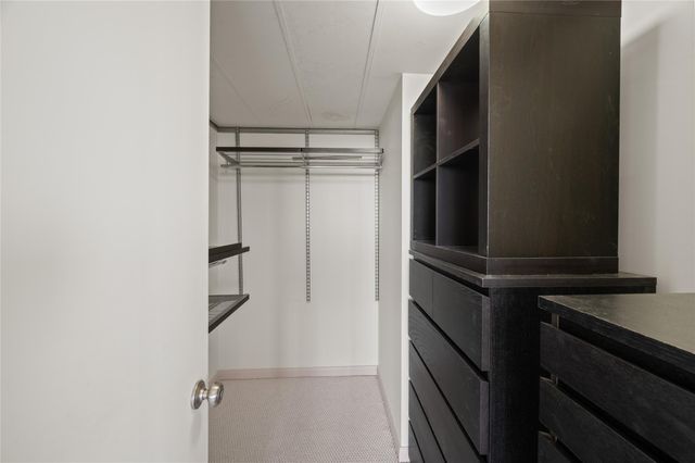 101 Westcott Street 1401, Houston, TX 77007