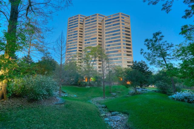 101 Westcott Street 1401, Houston, TX 77007