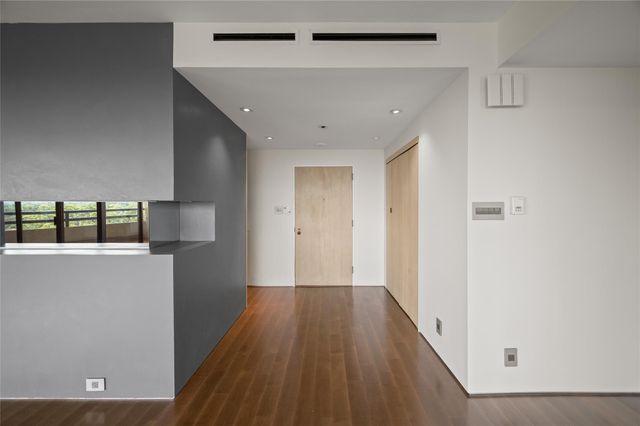 101 Westcott Street 1401, Houston, TX 77007