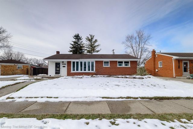 36686 Thinbark Street, Wayne, MI 48184