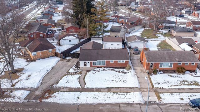 36686 Thinbark Street, Wayne, MI 48184