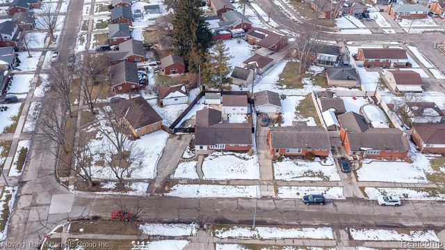 36686 Thinbark Street, Wayne, MI 48184