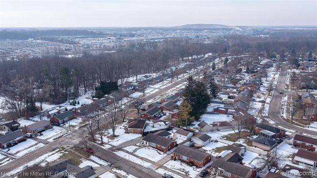 36686 Thinbark Street, Wayne, MI 48184