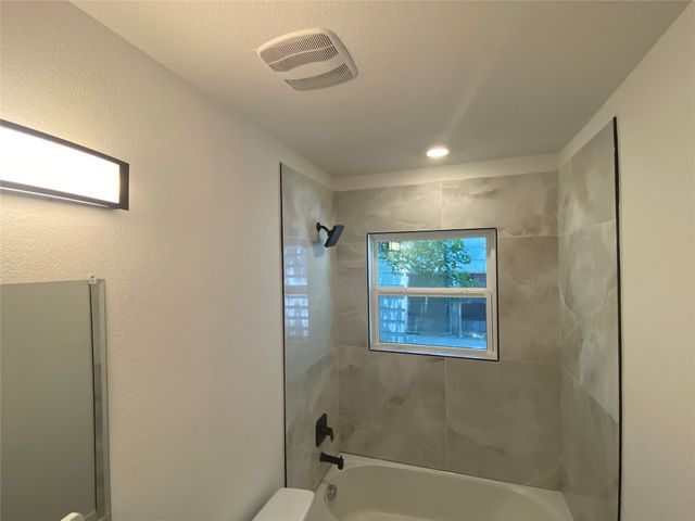2323 Volga Avenue, Dallas, TX 75216