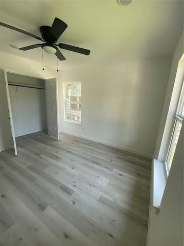 2323 Volga Avenue, Dallas, TX 75216
