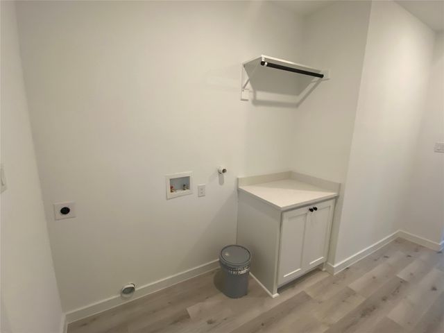 2323 Volga Avenue, Dallas, TX 75216