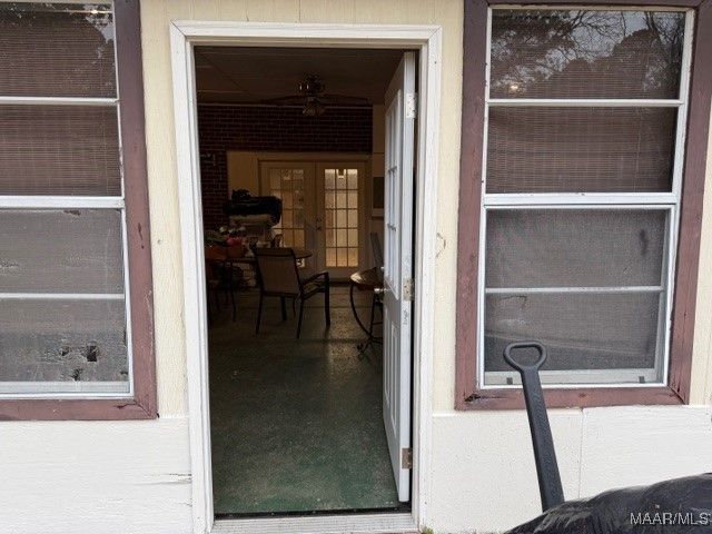 4980 Longview Road, Elmore, AL 36025