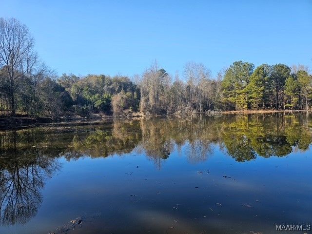 4980 Longview Road, Elmore, AL 36025