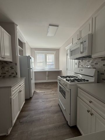 26 Harwood St 4, Lynn, MA 01902