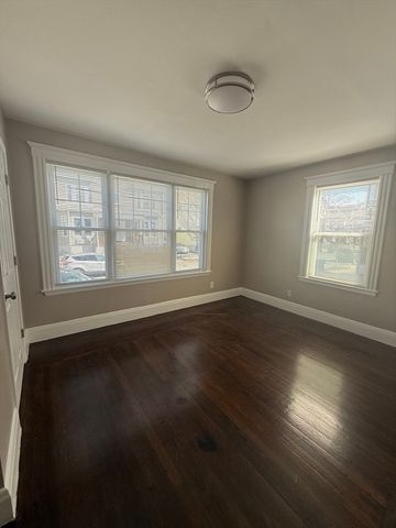 26 Harwood St 4, Lynn, MA 01902