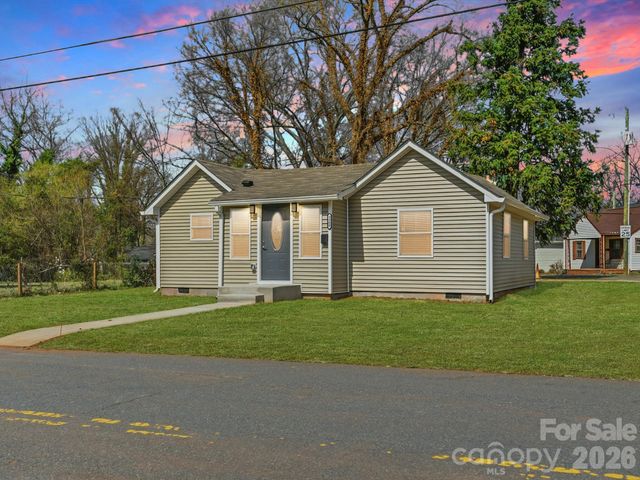 3900 Plainview Road, Charlotte, NC 28208