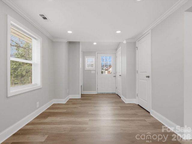 3900 Plainview Road, Charlotte, NC 28208